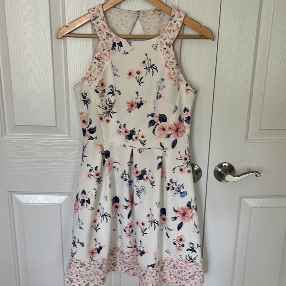 Junior girl dress. By Rewind size S floral design